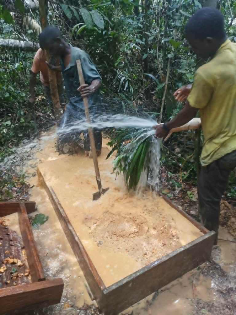 Tiaplay Diamond Mining Claim Produces First Small Diamond Pieces